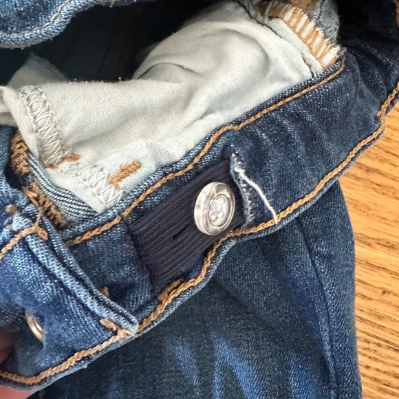 Old Navy  High-Waisted Rockstar 360° Stretch Jeggings for Girls (Size 6) - Picture 4 of 10